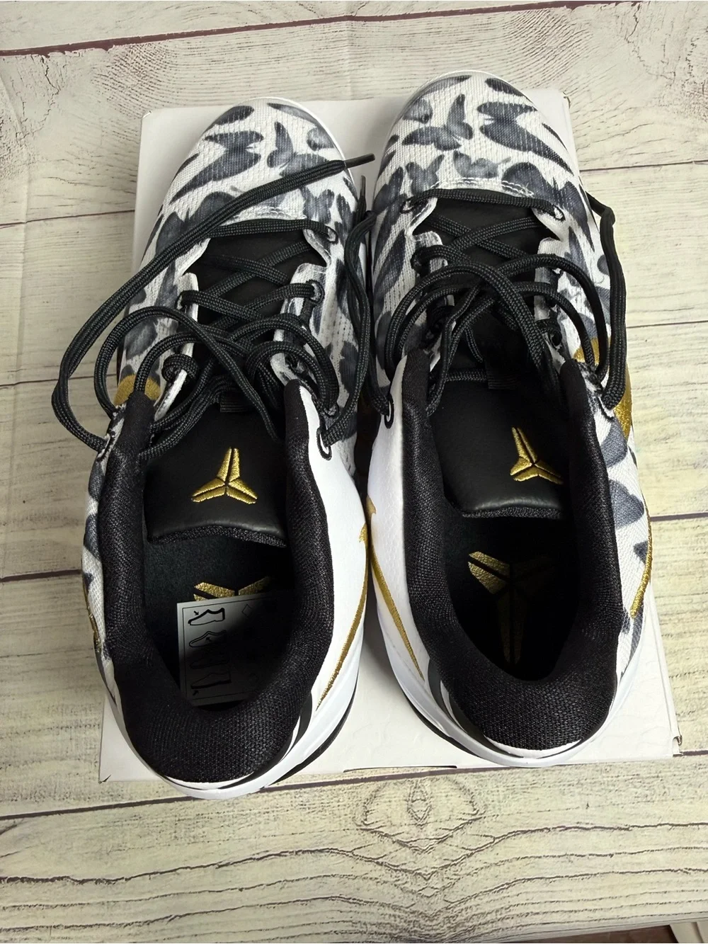 Nike Size 6Y Kobe 8 Mambacita VNDS